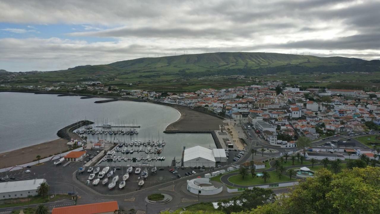 Valmoa * Praia da Vitória